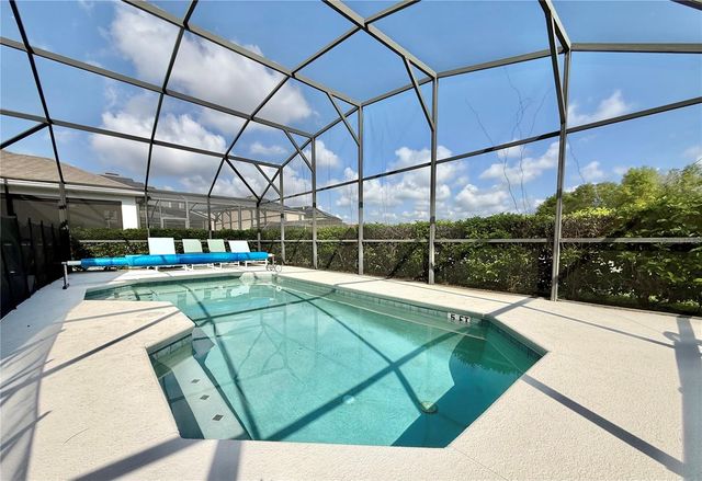 2136 VICTORIA DRIVE, Davenport, FL 33837