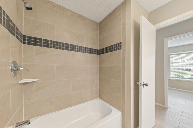 1911 Highcrest Drive, Missouri City, TX 77489