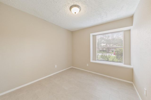 1911 Highcrest Drive, Missouri City, TX 77489