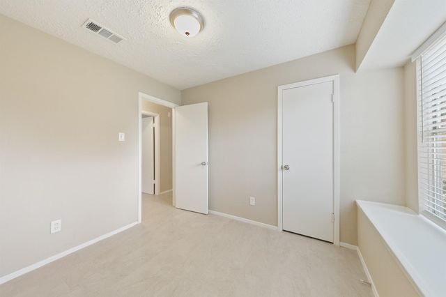 1911 Highcrest Drive, Missouri City, TX 77489