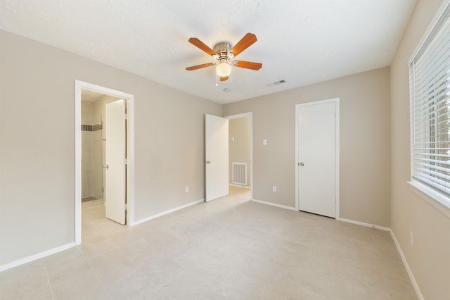 1911 Highcrest Drive, Missouri City, TX 77489