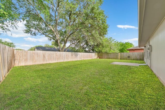 1911 Highcrest Drive, Missouri City, TX 77489