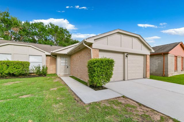 1911 Highcrest Drive, Missouri City, TX 77489