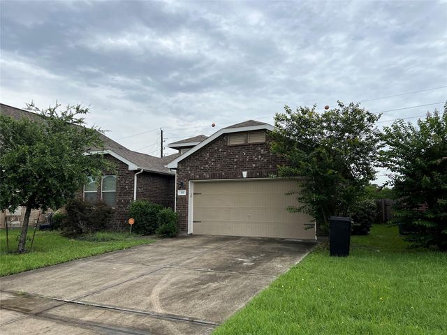 335 American Black Bear Drive, Crosby, TX 77532