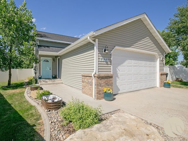 1321 Mirror Lake Lane, Billings, MT 59105
