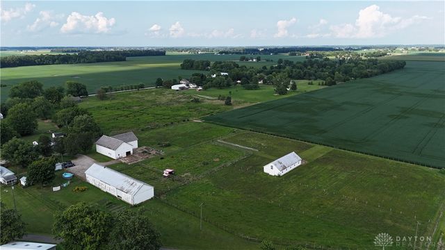 8770 Number Nine, Brookville, OH 45309