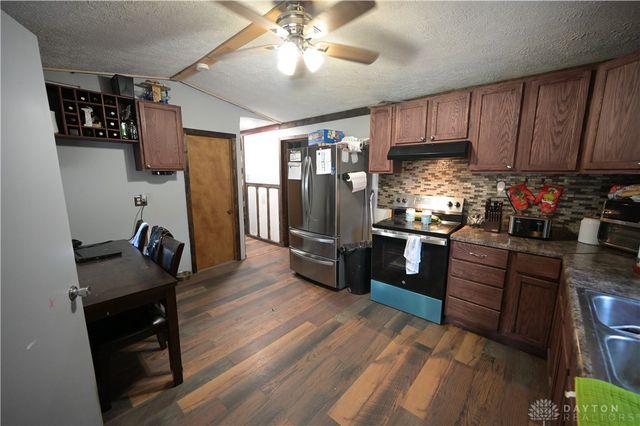 8770 Number Nine, Brookville, OH 45309