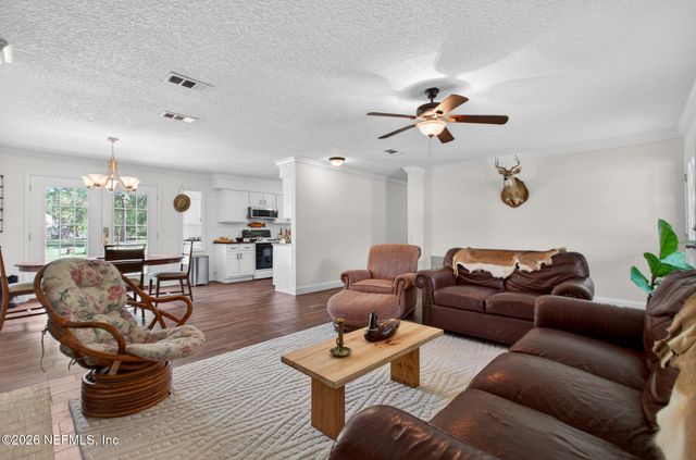 7392 S YELLOW PINE Circle, Glen St. Mary, FL 32040