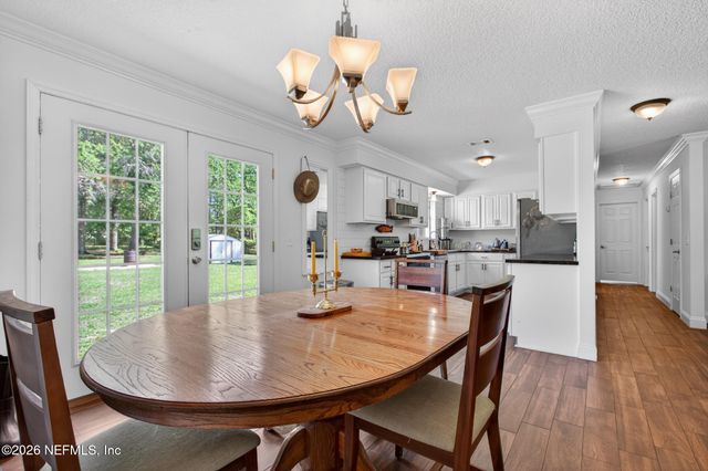 7392 S YELLOW PINE Circle, Glen St. Mary, FL 32040