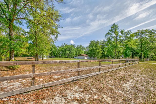 7392 S YELLOW PINE Circle, Glen St. Mary, FL 32040