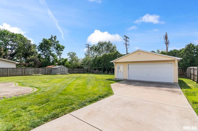 2601 Interlacken Road, Springfield, IL 62704