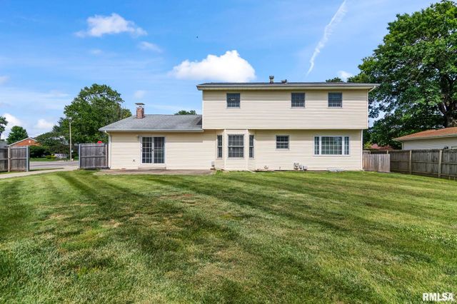 2601 Interlacken Road, Springfield, IL 62704