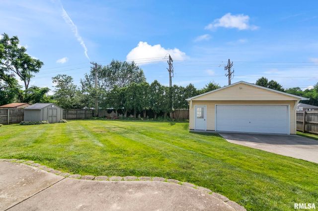 2601 Interlacken Road, Springfield, IL 62704