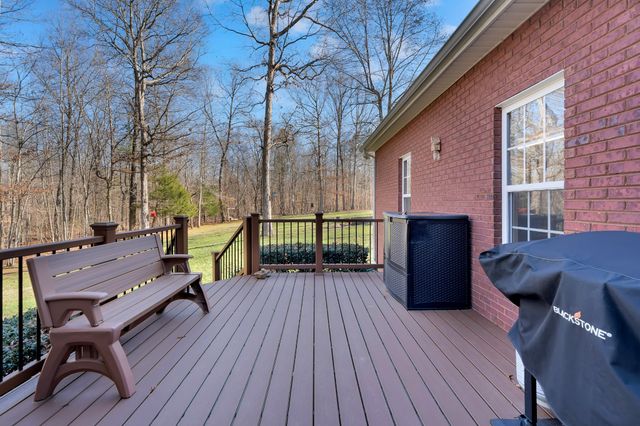 1728 Sears Roebuck Rd, Tullahoma, TN 37388