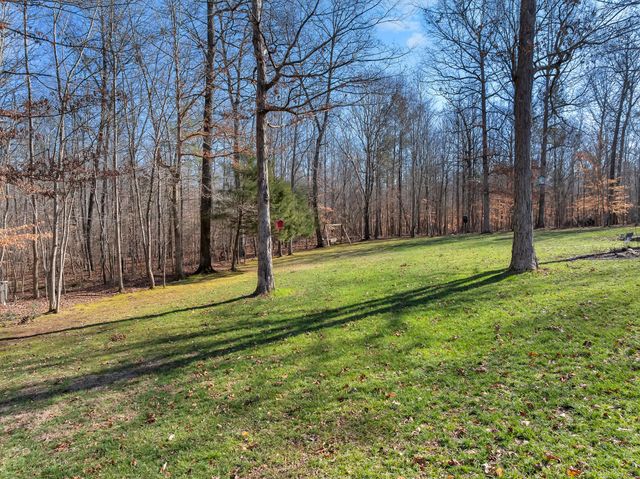 1728 Sears Roebuck Rd, Tullahoma, TN 37388