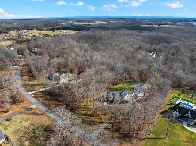 1728 Sears Roebuck Rd, Tullahoma, TN 37388