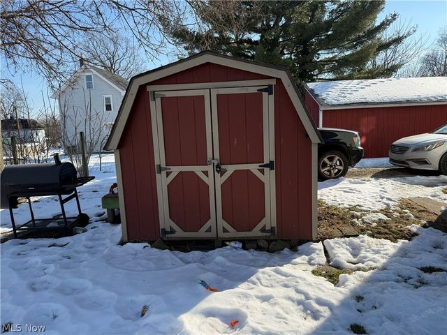 1226 Shriver Avenue NE, Canton, OH 44705