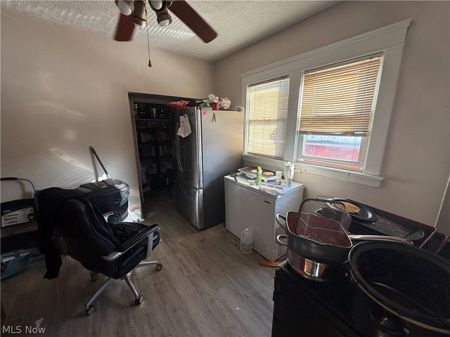 1226 Shriver Avenue NE, Canton, OH 44705