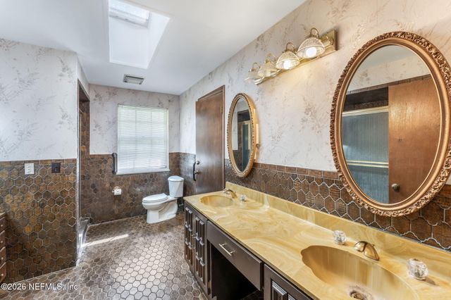 4040 WINDY GALE Drive S, Jacksonville, FL 32218