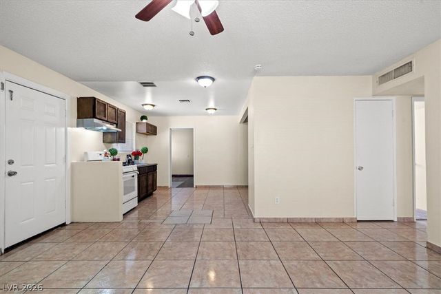 3421 Twining Avenue, North Las Vegas, NV 89030