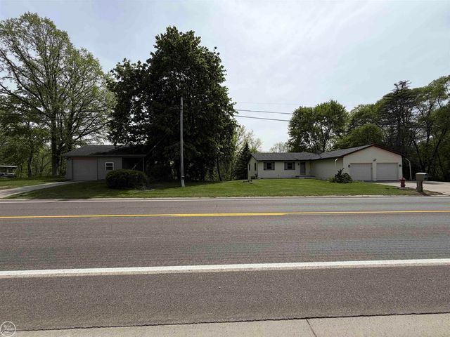 4063 N River Road, Fort Gratiot, MI 48059