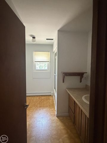 4063 N River Road, Fort Gratiot, MI 48059