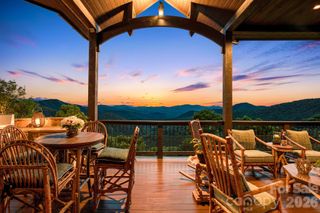 817 Running Cedar Lane, Mars Hill, NC 28754