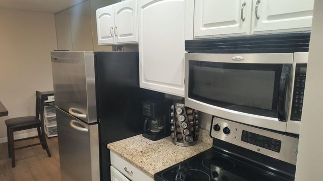 12842 Nicollet Avenue 102, Burnsville, MN 55337
