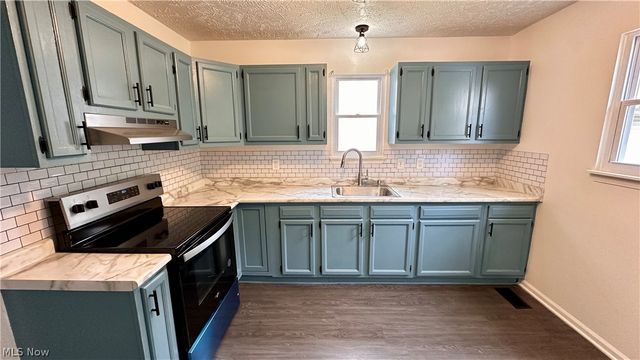 571 E 115th Street, Cleveland, OH 44108