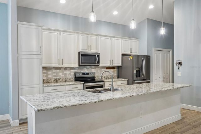 10339 ADDISON SHORE WAY, Oxford, FL 34484
