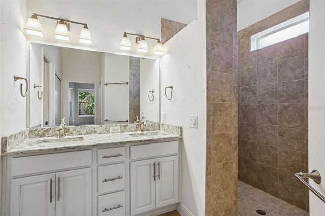 10339 ADDISON SHORE WAY, Oxford, FL 34484
