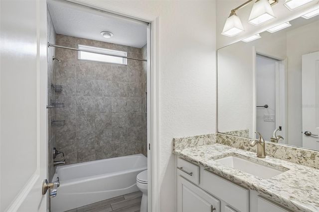 10339 ADDISON SHORE WAY, Oxford, FL 34484
