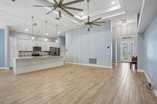 10339 ADDISON SHORE WAY, Oxford, FL 34484