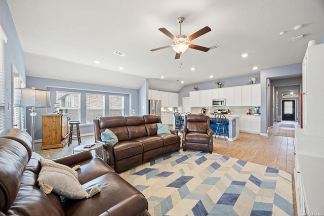 8734 Hideout Bend, San Antonio, TX 78254