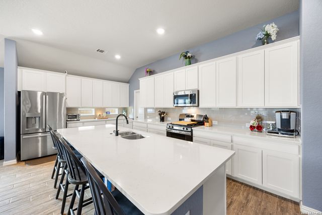 8734 Hideout Bend, San Antonio, TX 78254