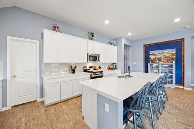 8734 Hideout Bend, San Antonio, TX 78254