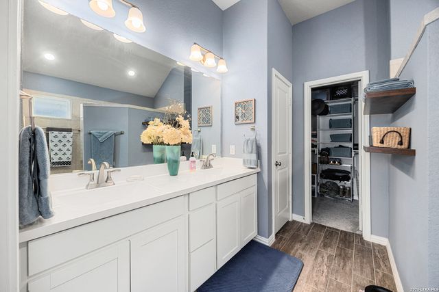 8734 Hideout Bend, San Antonio, TX 78254