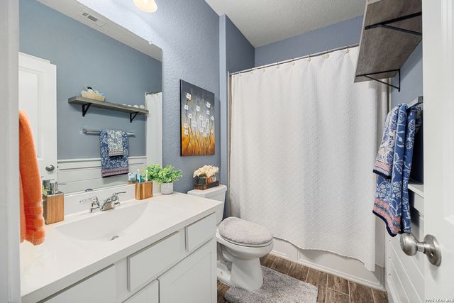 8734 Hideout Bend, San Antonio, TX 78254