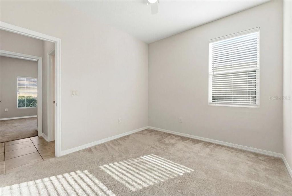 Image 21 of property listing at 215 LAKESHORE DRIVE, Davenport, FL 33837