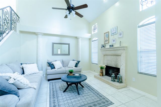 4104 Hedgerow Drive, Plano, TX 75024