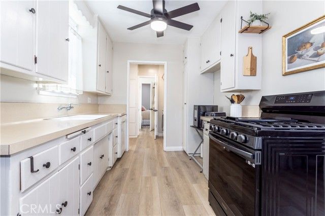 10145 Noble, San Fernando, CA 91345