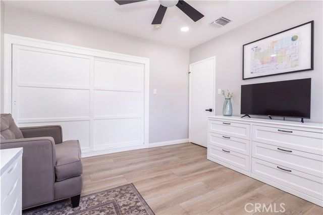 10145 Noble, San Fernando, CA 91345