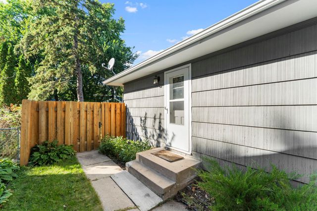 238 Althea Lane, Hopkins, MN 55343