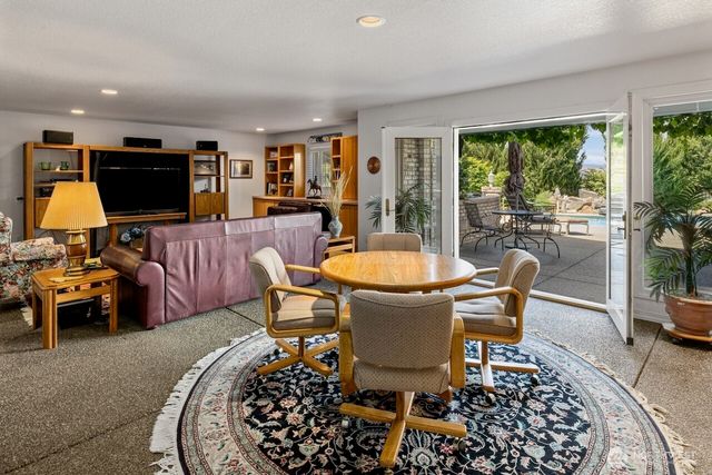 4221 Thrall Road, Ellensburg, WA 98926