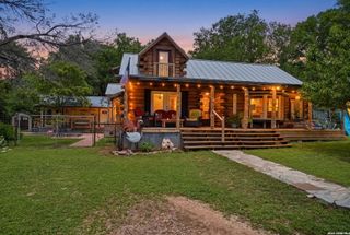 117 Roundup Drive, Wimberley, TX 78676