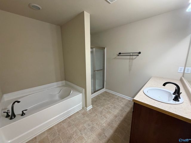 222 Ivyleaf Drive, Madison, AL 35757