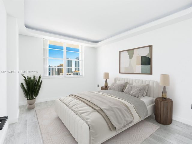 300 Bayview Dr 2115, Sunny Isles Beach, FL 33160