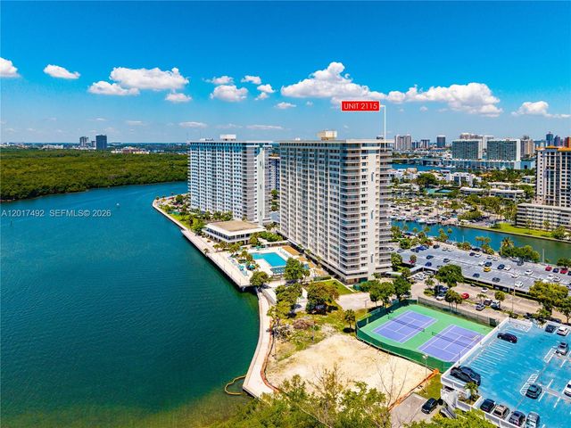 300 Bayview Dr 2115, Sunny Isles Beach, FL 33160