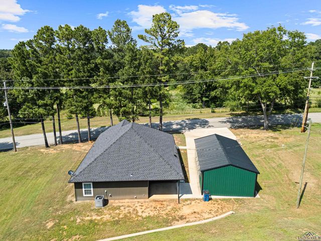 1481 W Gay Ave., Gladewater, TX 75647