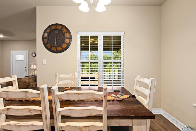 1481 W Gay Ave., Gladewater, TX 75647